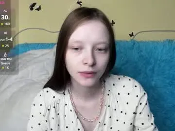 alicehariss — GOAL: Tease with a T-shirt or a tank top [999 tokens remaining] Welcome to my room!  #teen #pvt #feet #pregnant #18