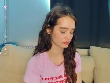 alivialovely — Hi! Help me to get 100 thumb up's Goal: tease panties ^^ <3  #new #teen #shy #18 #squirt [65 tokens remaining]