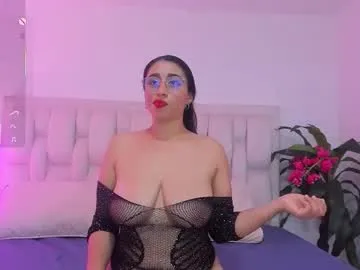 amara18_ on Chaturbate