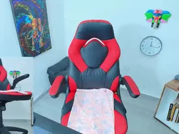 amba_rosee1 — GOAL: Show boobs [32 tokens remaining] Welcome to my room! Are you ready to make me hot? make  moan favorite patterns 15/155/1555/105/69/38  #office #ebony #pantyhose #squirt #bbw