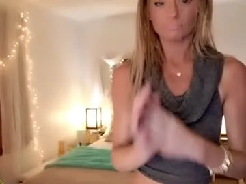 amyvalentine — hello! panty reveal at goal.  Happy Valentine's week   101 song requests [1111 tokens remaining]