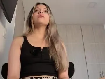 andreau_19 — Andreau_19's room   #squirt #sexyblonde #cutesmile #smalltits #blowjob