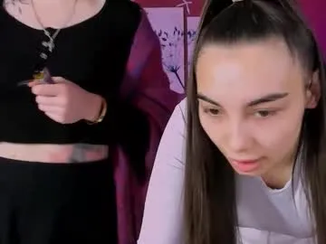 ariel_shadow on Chaturbate