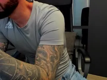 arongrant on Chaturbate