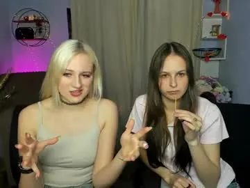 ashli_bright — GOAL: first goal [300 tokens remaining] Welcome to my room! #feet #teen #shy #18 #new