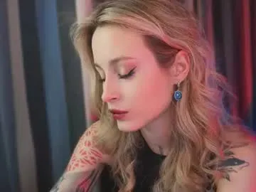 aviva_faith on Chaturbate