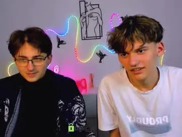 azen_rush — CrazyTicket: Show in progress. 3 hot bodies waiting for you. Tip 125 tokens to see the show