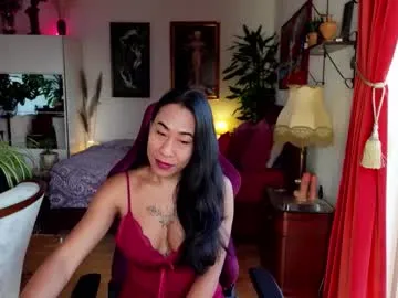 bianca_transpinay on Chaturbate