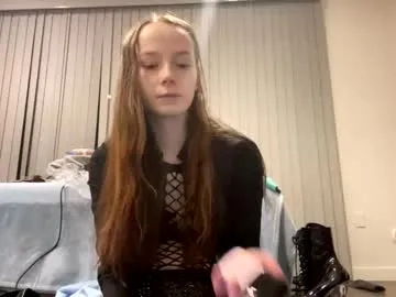 blazed_babezzz from Chaturbate