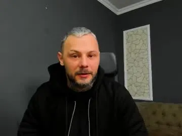 brianhunts on Chaturbate