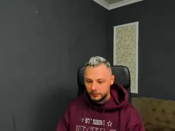 brianhunts on Chaturbate