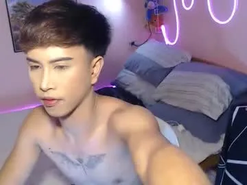 bryan_________ on Chaturbate