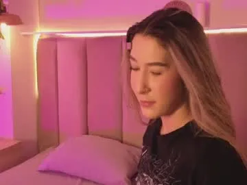 camila_velvet — GOAL: SHOW THAT PINK PUSSY [84 tokens remaining] Cute and innocent. Blonde has soft pusyy #new #smalltits #bigpussylips #blowjob #stockings