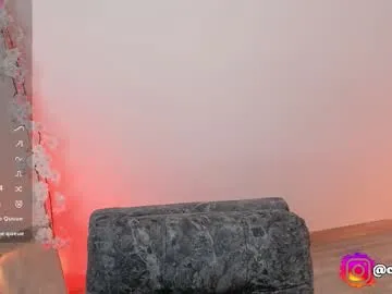 chloe_evans12 on Chaturbate