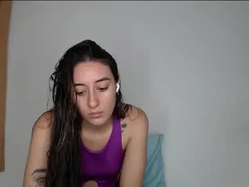 chloe_vahos on Chaturbate