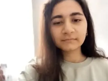 clairepittsenbarger — GOAL:  Play with my T-shirt #18 #natural #teen girl who is #new to here, pretty #shy , drawing & coocking [31 tokens remaining]