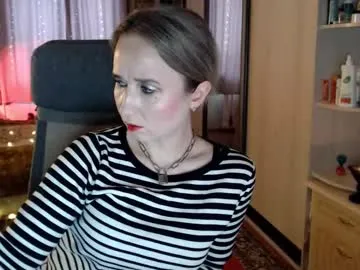 classyinna — Good vibes only:) #milf #nonude #leggings #femdom #goddess