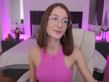 cozymell on Chaturbate