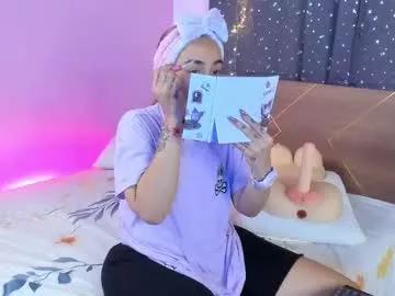 Freechat danna__castle on Chaturbate