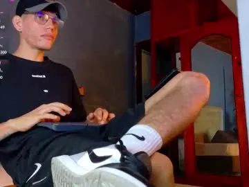 daviid_huge on Chaturbate