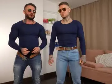 demianblake — Top off // #hairy #muscle #bigass #bigcock #cum [333 tokens remaining]