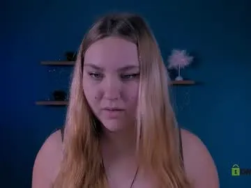 dina_bloom — GOAL: flash ass [69 tokens remaining] Welcome to my room! #lovense #naturalboobs #bigass #c2c #mistress