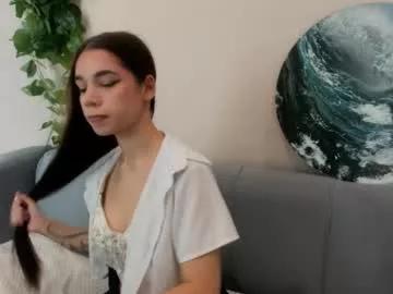Freechat dolliemina on Chaturbate