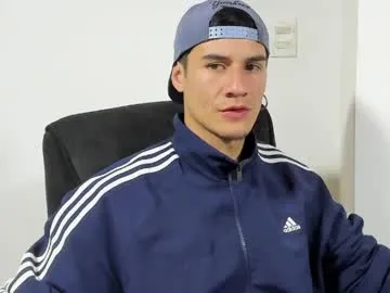 dominic_radccliffe — CUM SHOW [996 tokens left] Hey guys!! #bigcock #latino #feet #lovense #bigass