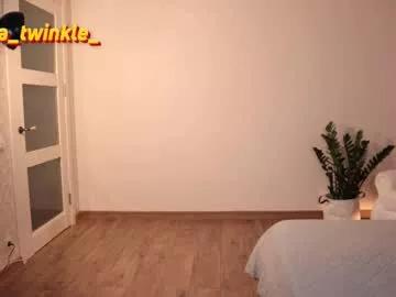 Freechat ella_twinkle on Chaturbate
