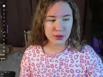 elsie_cutties — make my ass red [40 tokens left] #submissive #cute #bigass #feet #russian