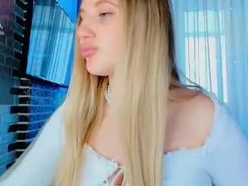 evacadooo — show outfit  #bigboobs #british #daddy #curvy #blonde [0 tokens remaining]