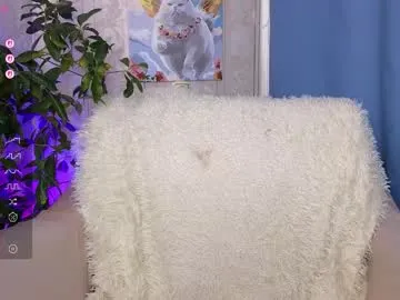 evashiny_ — delicious ass would like to be spanked [60 tokens remaining]Day! Just thinking about all the naughty things we could do together today...   #cute #tattoo #bush #tease #natural