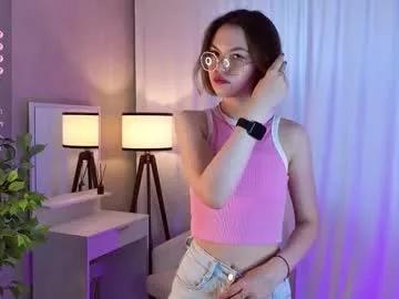 fannycarradine — GOAL: Air kiss [0 tokens remaining] Hello! Im Bella, Will you help me get 100 likes? #shy #18 #new #young #cute