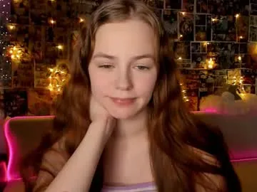 fox_lisaaa on Chaturbate