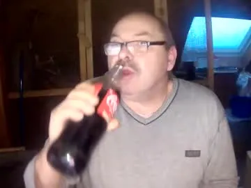 germany_50 — loos my shirt 10 tok / flash cock 15 tok/ flash ass 20 tok/ priv and passwortroom are open  /  no answere pm =  out / no tip = no fun / i am a bi man ;-)