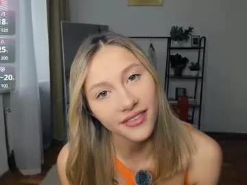 glossybabe_ — pinch nipples close !? lovense work ... call me Cherry :) #18 #bigboobs #new #blonde #teen [0 tokens remaining]