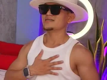 goliat__ — GOAL: Sexy Dance [300 tokens remaining] Welcome to my room! #cum #culogrande #muscle #biceps #new