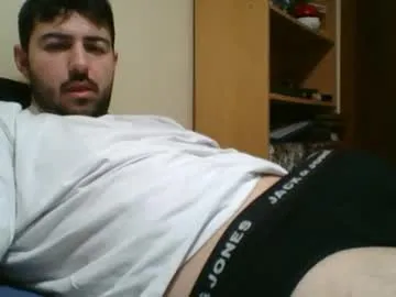 gsendra — Make Me Cum // #beard #bigfeet #tall #chubby #uncut [475 tokens remaining]