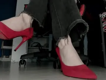 holy_mistresss — GOAL: show fuck [10 tokens remaining] Welcome to my room puppy #feet #blonde #mistress #strapon #heels