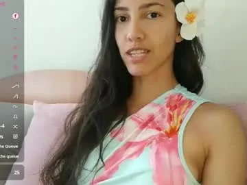 innocentlatiina on Chaturbate