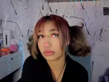isisjones18 on Chaturbate 