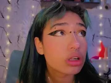 isisjones18 on Chaturbate 