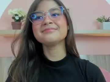 ivette_swan — GOAL: FUCK MY PUSSY IN THE SHOWER [213 tokens remaining] Welcome to my room! #18 #shower #natural #latina #smalltits