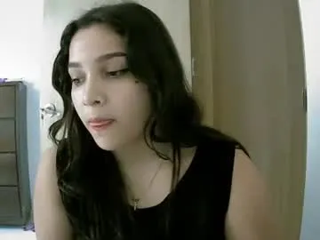 izzy_32 — Hi #new #sexy #18 #pvt  [500 tokens remaining]