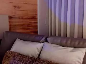 Freechat izzywild1 on Chaturbate