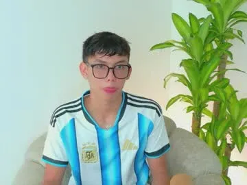 jacob_cullen_ — GOAL: naked boy plus hard cock [200 tokens remaining] Welcome to my room! #skinny #new #18 #twink #bigcock