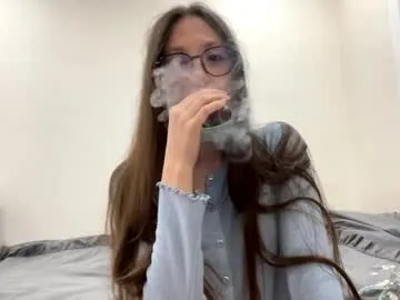 josephinemannes — GOAL: Show my bra [60 tokens remaining] Welcome to my room! #shy #cute #18 #nature #new