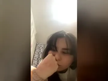 julian_win on Chaturbate