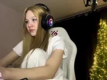 kayceefroehner — Amia's Room! Goal: kiss kiss #new #shy #teen #redhead #18 [11 tokens remaining]