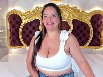 kendralholson on Chaturbate